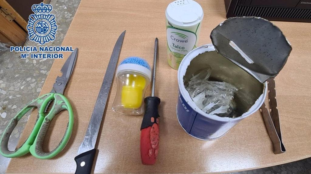 Material incautado en el registro de la vivienda en Málaga capital.