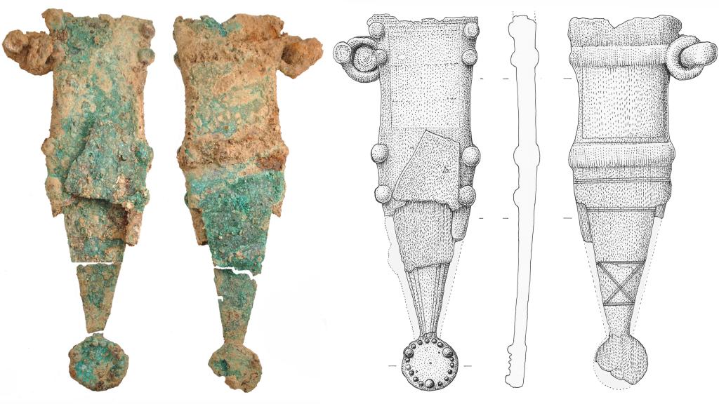 Vaina de puñal localizada en la sima de La Cerrosa-Lagaña.