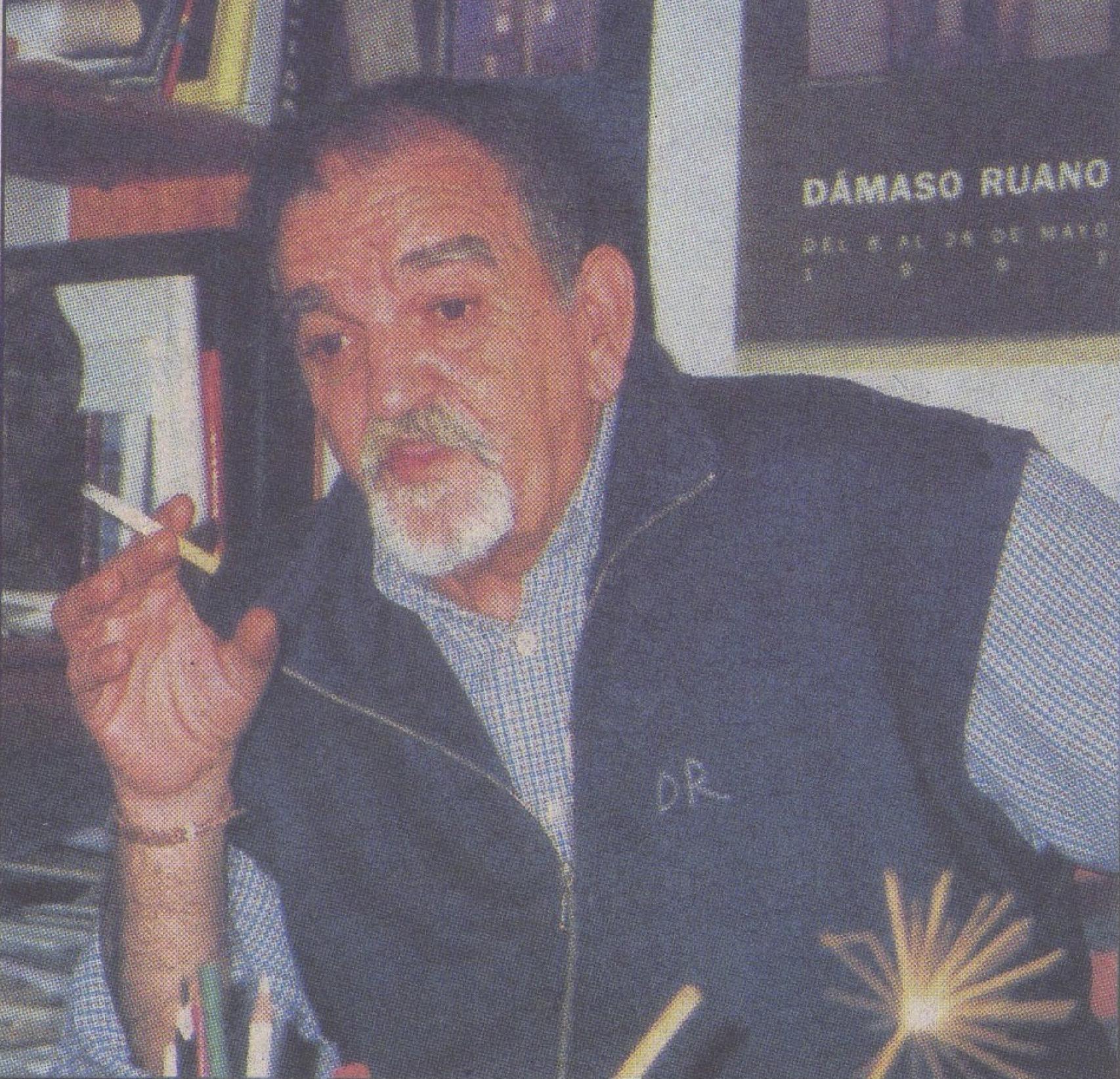 Una foto de Ruano en su estudio.