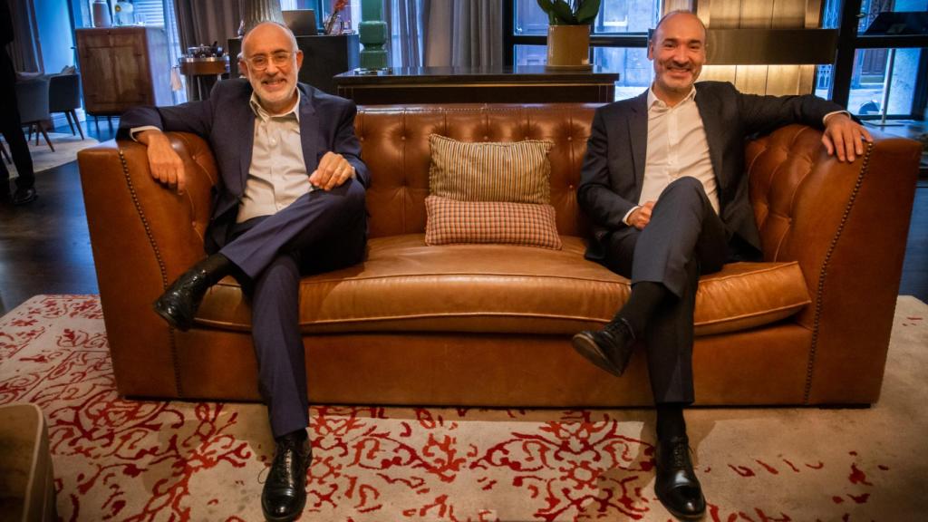 Andrea Mangoni, consejero delegado de doValue, y Francesc Noguera, consejero delegado de Altamira, en entrevista con Invertia-EL ESPAÑOL.