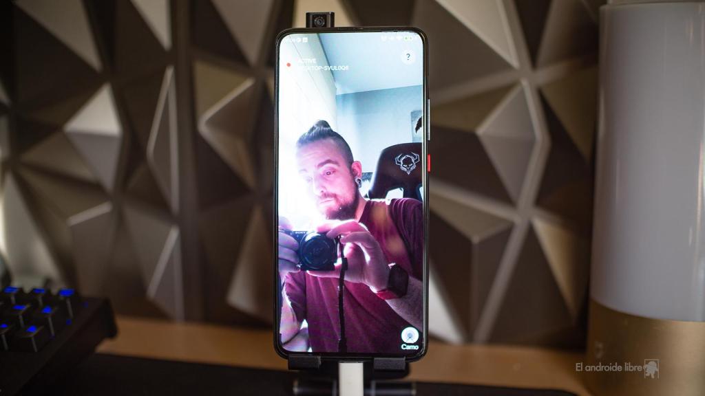 Camo permite que utilices tu móvil como webcam con gran cantidad de ajustes