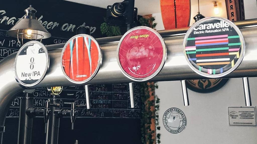 En La Madriguera Craft Beer la variedad de cervezas artesanales se renueva constantemente