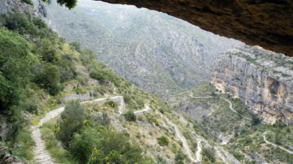 Buscan un desaparecido desde hace 5 días en el Barranco del Infierno de Alicante