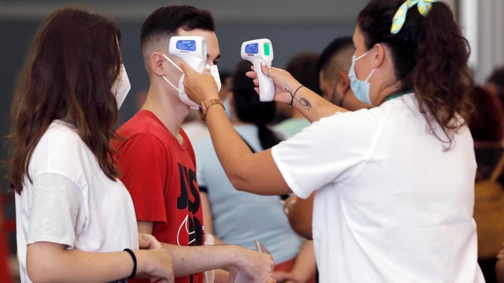 La Universidad de Washigton augura una quinta ola de Covid en España.