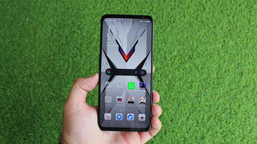 La pantalla es uno de los puntos fuertes del Nubia Red Magic 6S Pro.