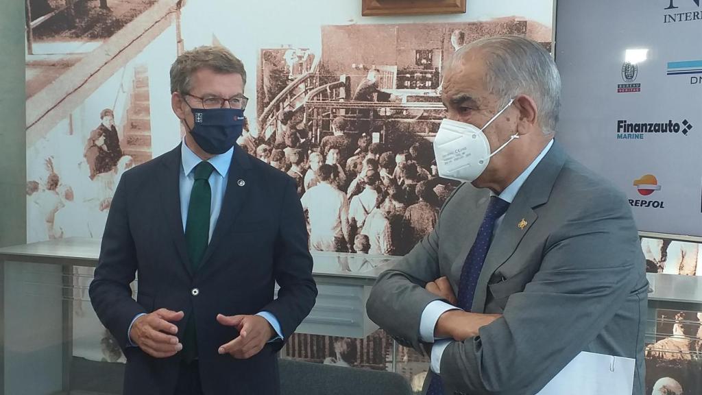 El presidente de la Xunta, Alberto Núñez Feijóo, y el presidente de Navalia, José García Costas.