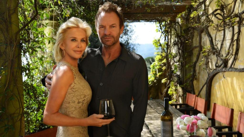 Trudi Styler y su marido Sting, en su casa de Toscana que alquilan.