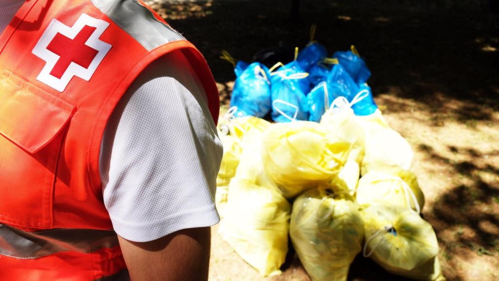 Recogida basuraleza cruz roja zamora