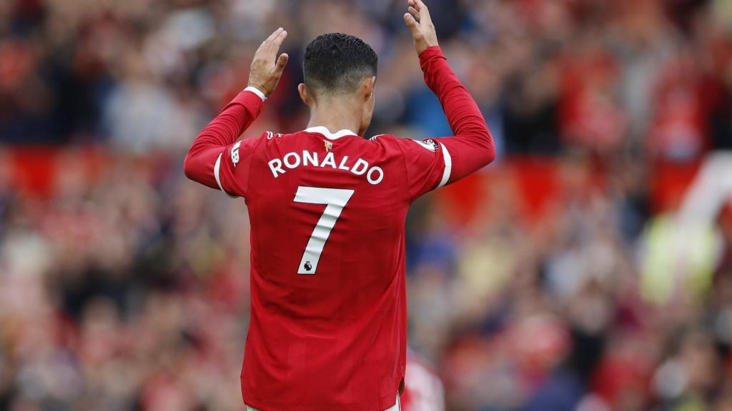 Cristiano aplaude a la afición de Old Trafford