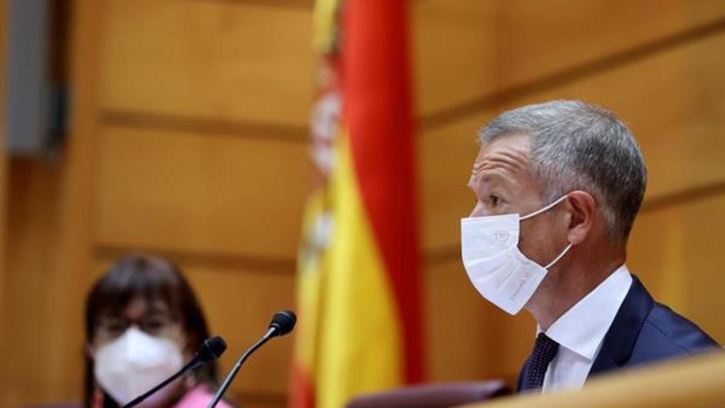 El presidente del Senado Ander Gil, hoy martes durante la sesión de control al gobierno en el Senado.
