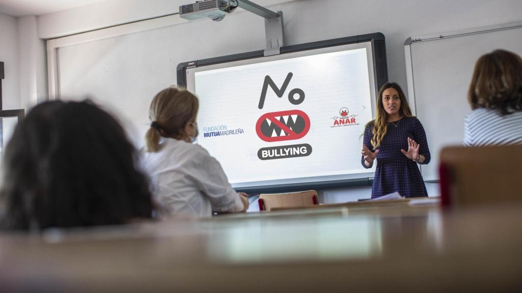 Una charla contra el acoso escolar realizada por las Fundaciones Mutua y ANAR.