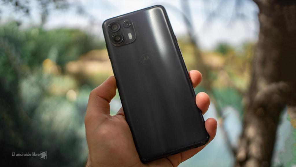 Motorola Edge 20 Lite visto por detrás