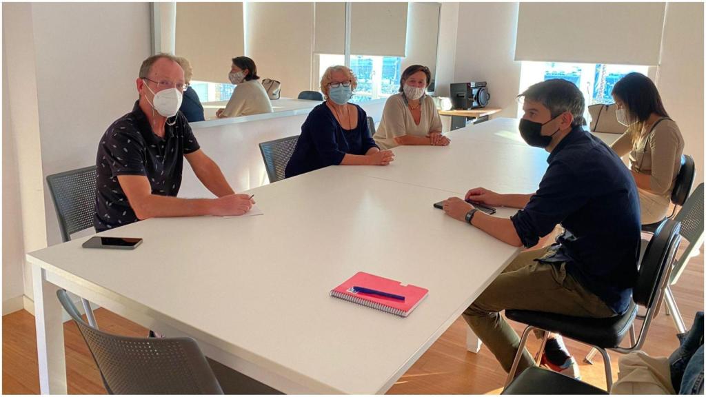 Encuentro con los representantes de Ferrol Vello.