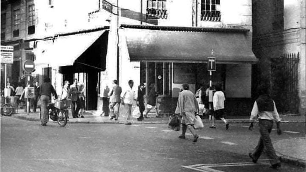 Imagen de la farmacia de Puerta del Mar, en Málaga.