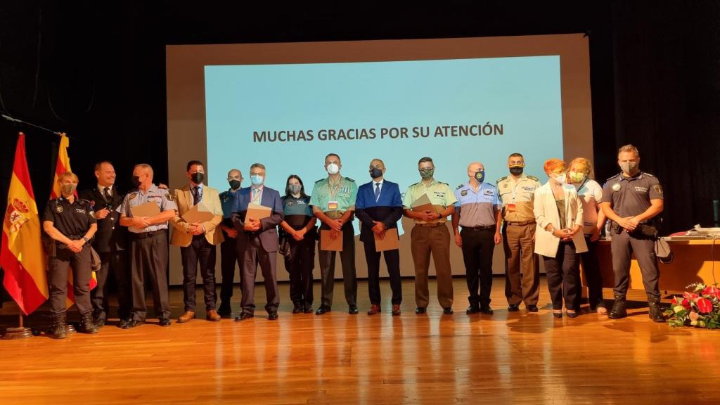 Ponentes y organizadores reunidos en Villajoyosa trataron la colaboración como una de las prioridades frente a posibles peligros.