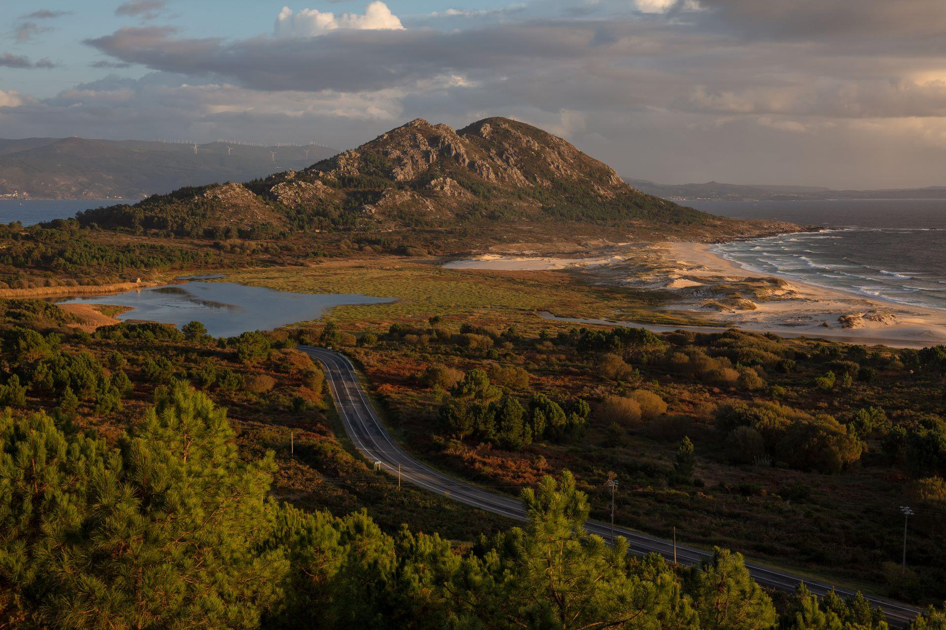Vistas al Monte Louro desde Monte Naraio. Shutterstock