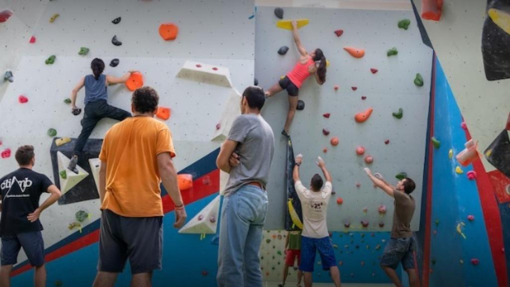 Rock & Wall Climbing