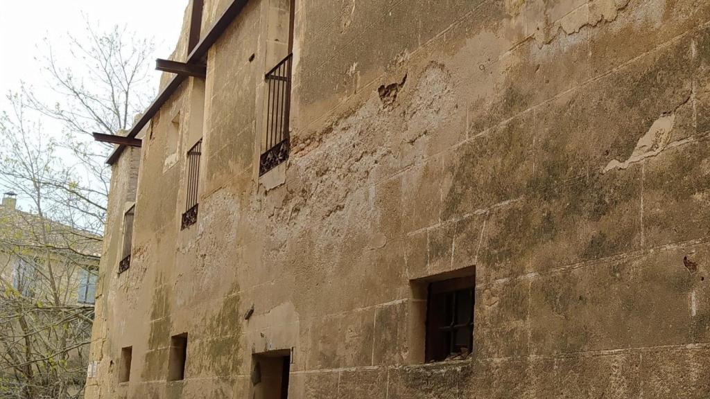 Casa de la Cofradía de Santa-Cruz y Santa-Elena en Salamanca