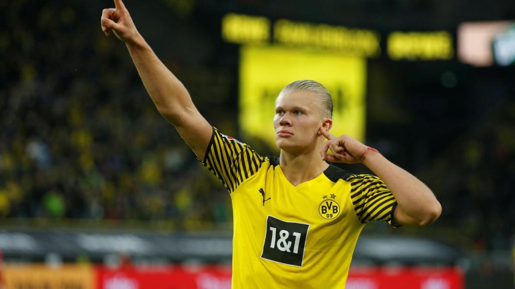 Erling Haaland celebra un gol con el Borussia Dortmund en la temporada 2021/2022