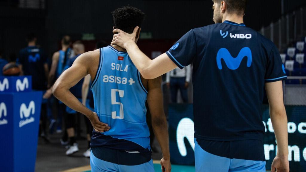 Adams Sola se lamenta con el Estudiantes tras el descenso a LEB Oro