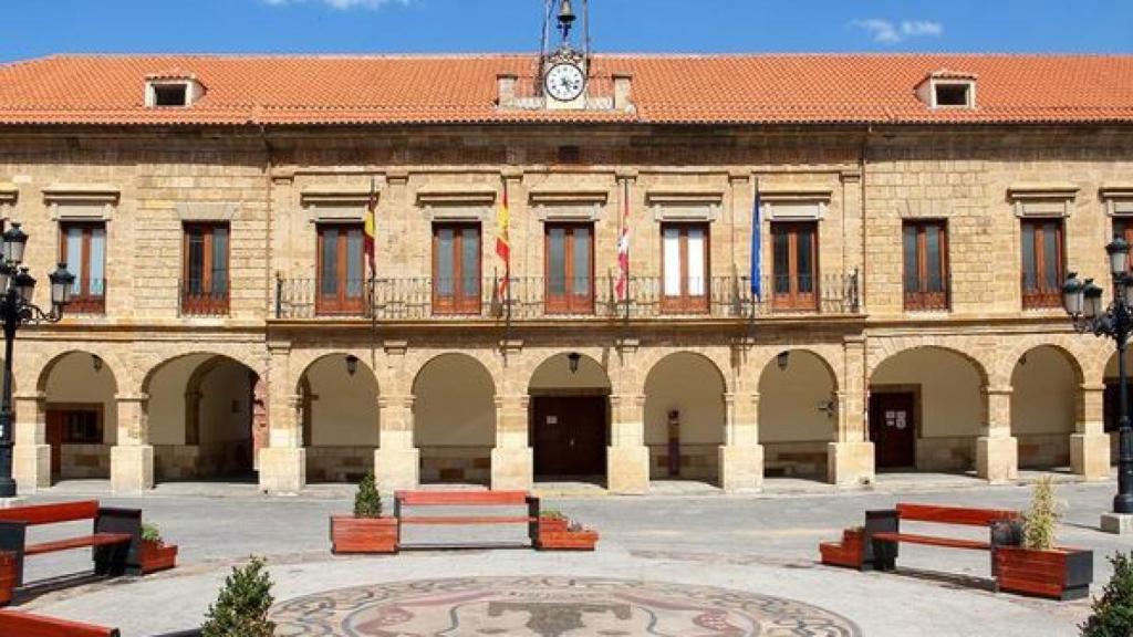 Fachada del Ayuntamiento de Benavente