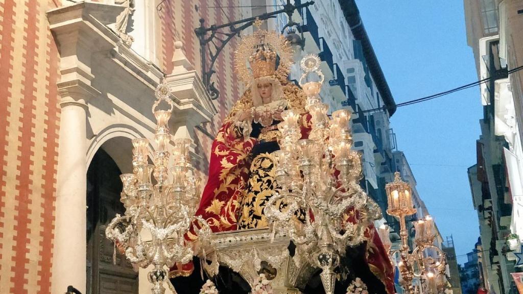 Lágrimas y Favores en el rosario de la aurora de 2019.