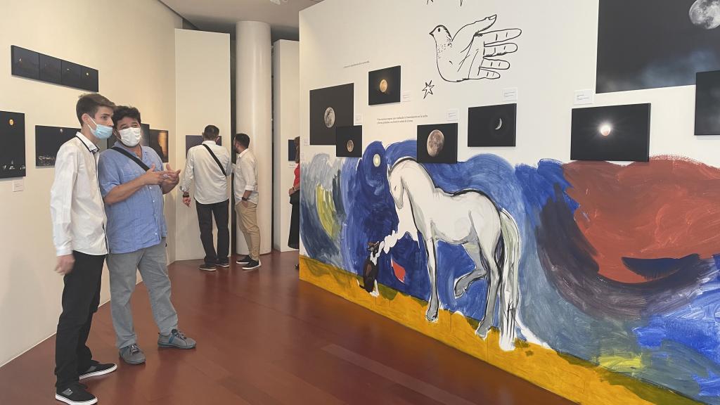Una imagen de la exposición 'La luna en Málaga'.
