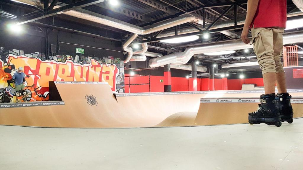 Ongravity: Abre en Marineda City el primer espacio indoor para deportes freestyle de Galicia
