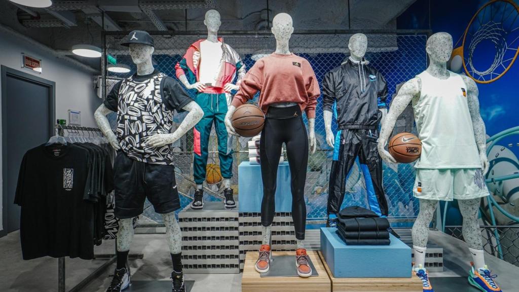 Foot Locker_Plaça Catalunya Barcelona_07