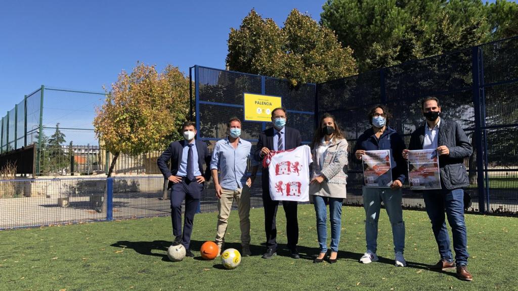 Foto del acto esta mañana entre la Fundación Eusebio Sacristán y el Ayuntamiento de Palencia