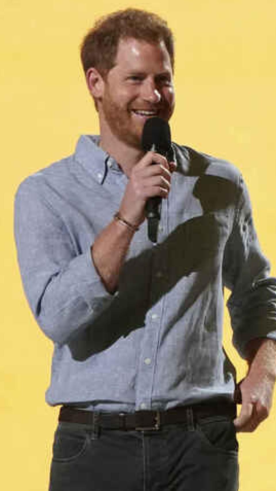 Harry en medio de su discurso en el VAX Live: The Concert to Reunite the World de Global Citizen.