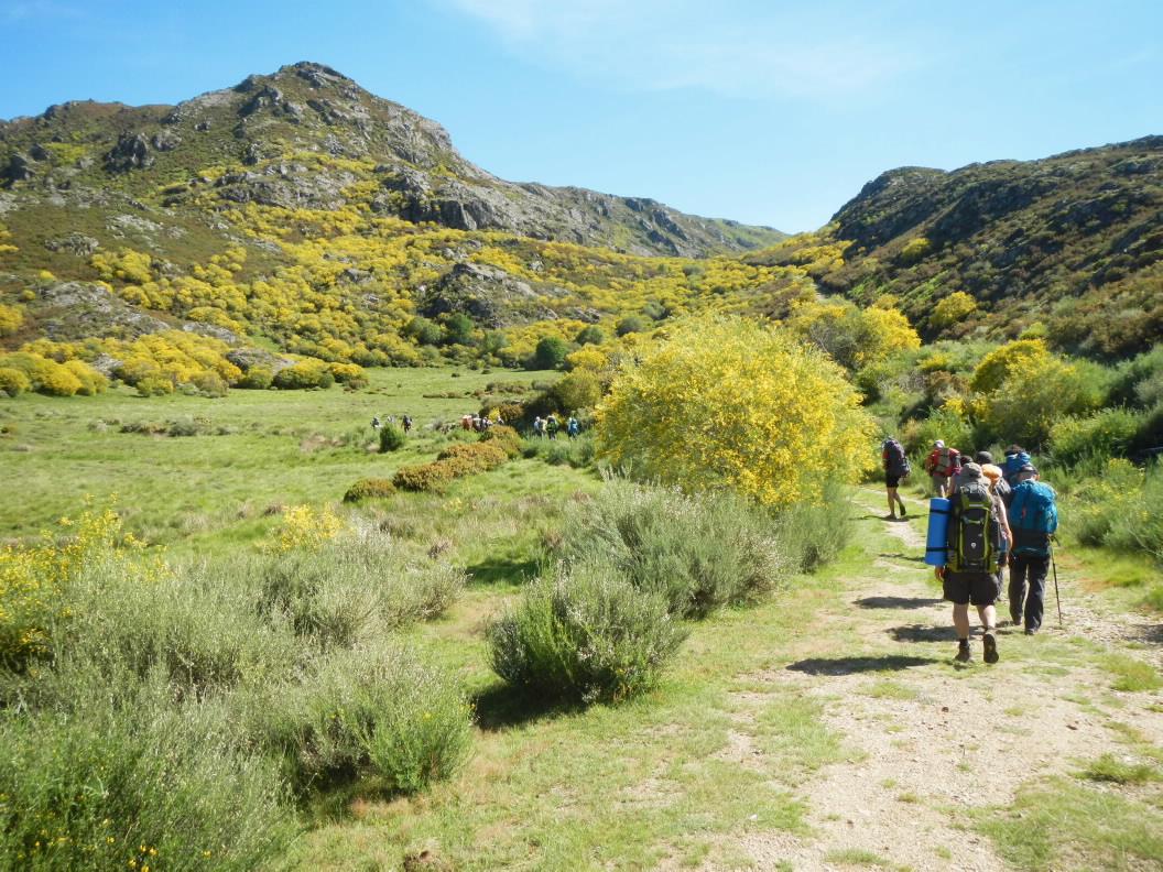 Senderistas en Trevinca (Fuente: Turismo de Galicia)