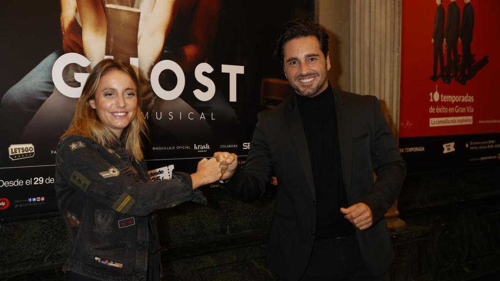 David Bustamante junto a Andrea Levy durante la presentación del musical.