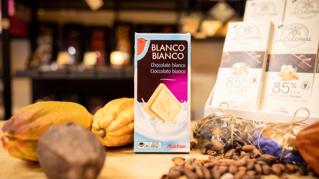 La tableta de chocolate blanco de Auchan, la marca blanca de Alcampo.