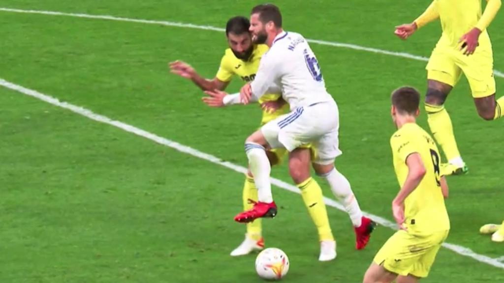 Penalti no pitado sobre Nacho