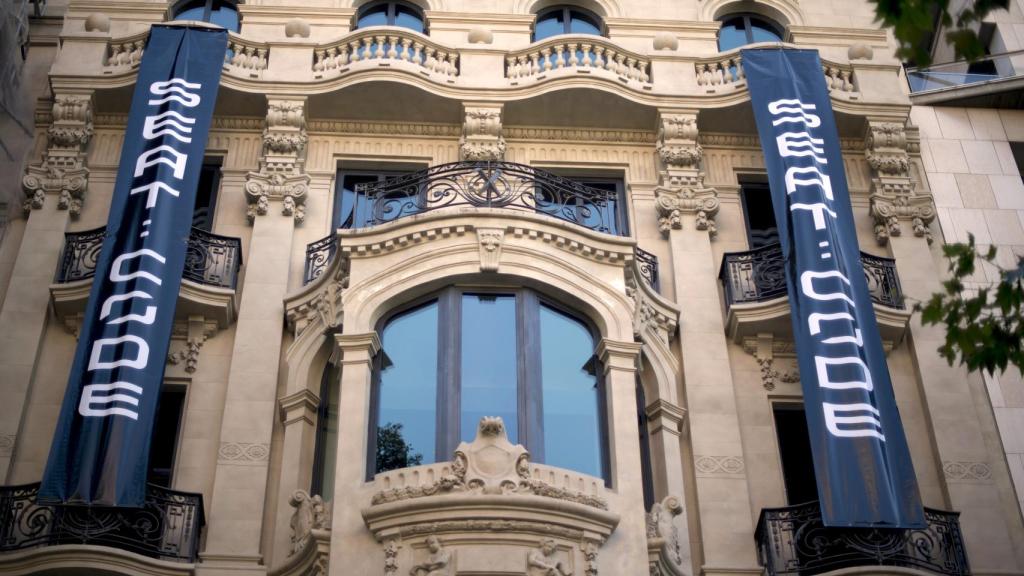 Imagen de la facha de las oficinas de Seat:CODE.