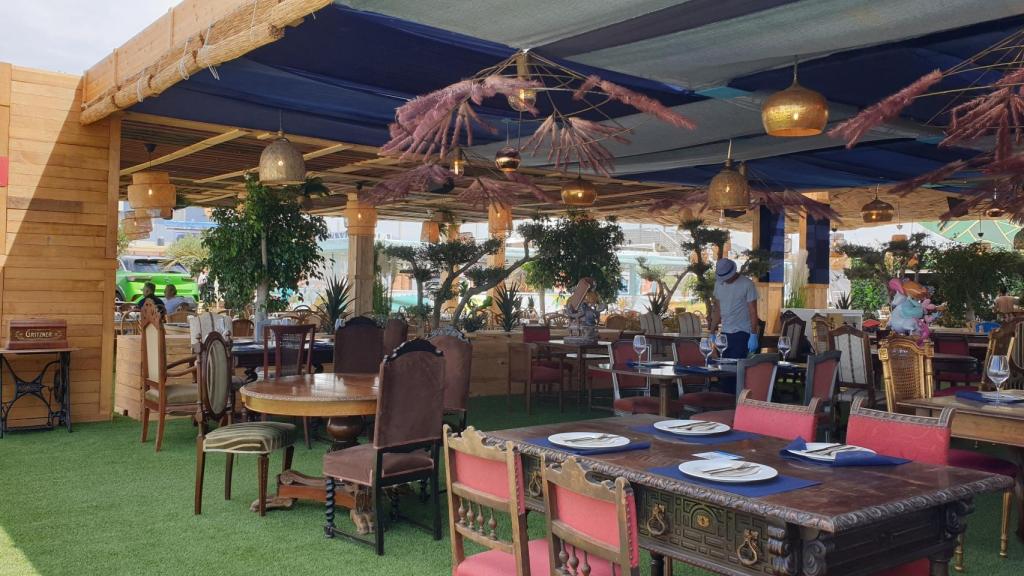 Con las nuevas restricciones sanitarias por parte de la Generalitat, el aforo interior queda al 75 %.