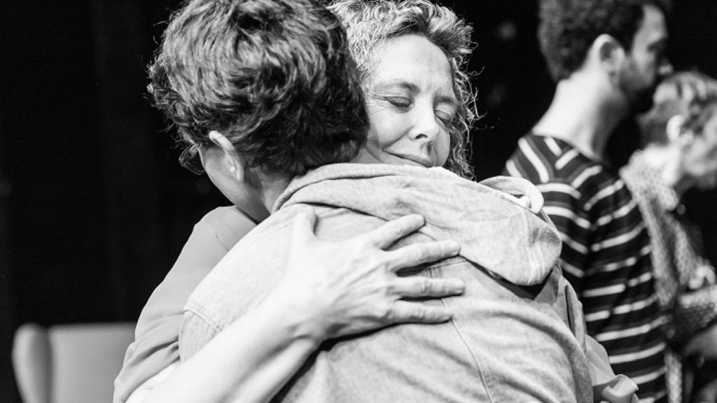 Jhon con paloma se ve a paloma-2