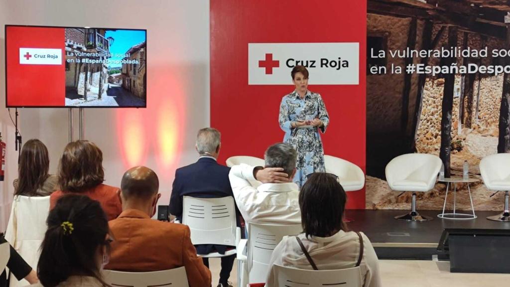 La periodista Marta Solano durante la presentación del acto