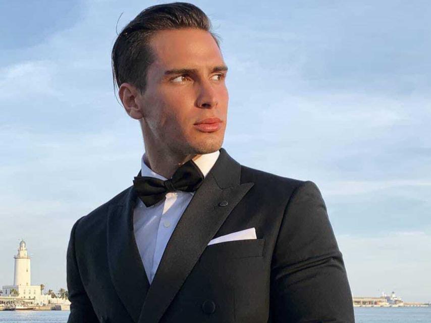 Alexander posando en el Muelle 1.