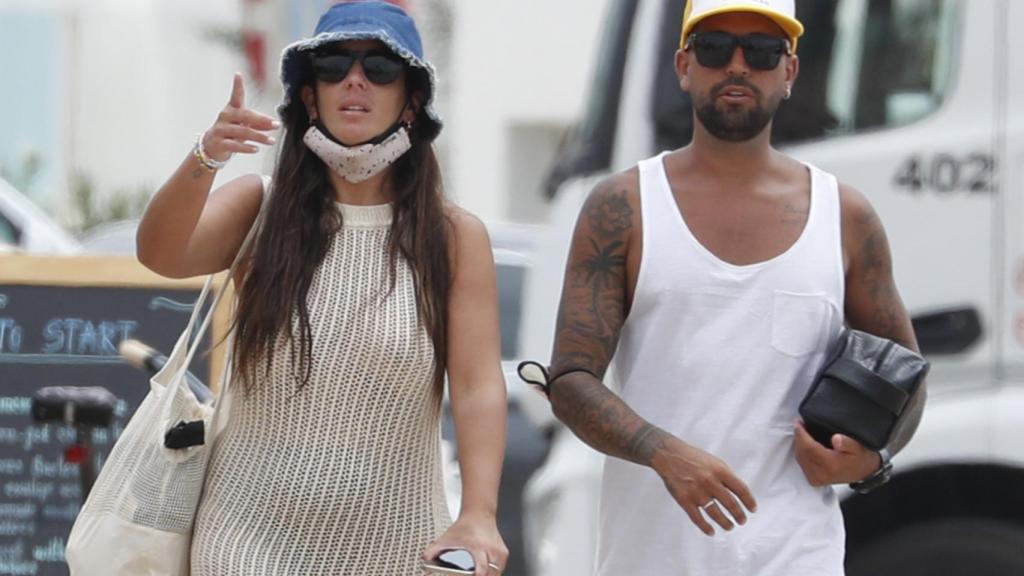 Anabel Pantoja y su prometido, Omar Sánchez, en una imagen reciente.