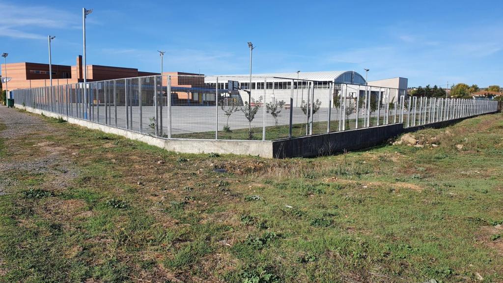 El entorno del CEIP 'Los Adiles' cambiará de cara dentro de tres meses, el plazo de la obra
