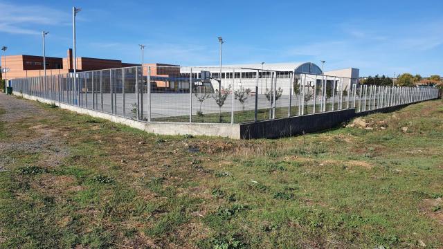 El entorno del CEIP 'Los Adiles' cambiará de cara dentro de tres meses, el plazo de la obra