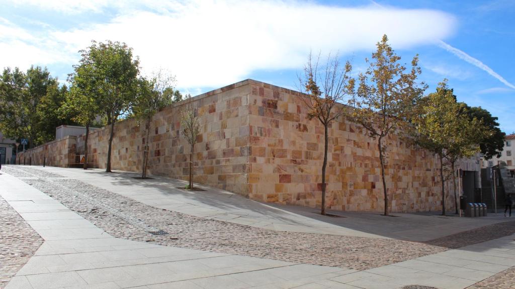 El muro del aparcamiento de San Martín