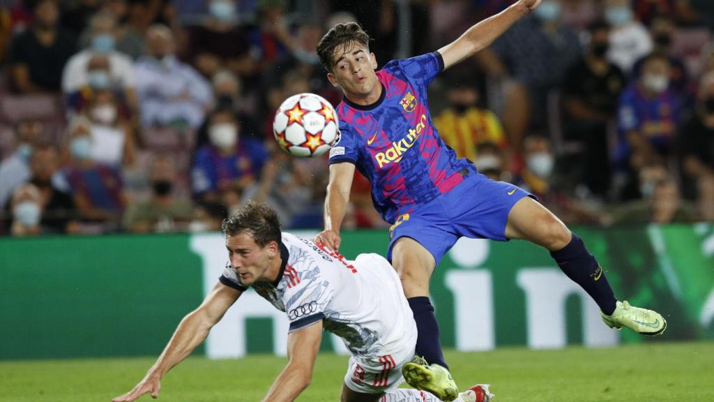 Gavi en un partido del Barça contra el Bayern en Champions