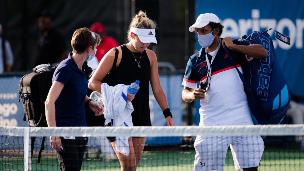 Clara Burel abandona la pista en el torneo de Chicago
