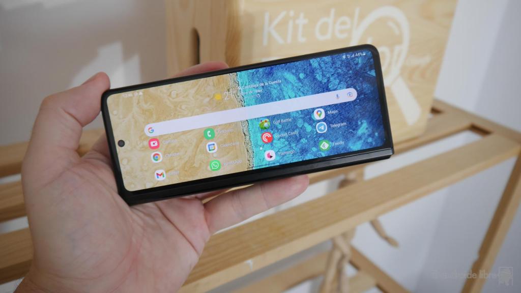 Samsung Galaxy Z Fold 3