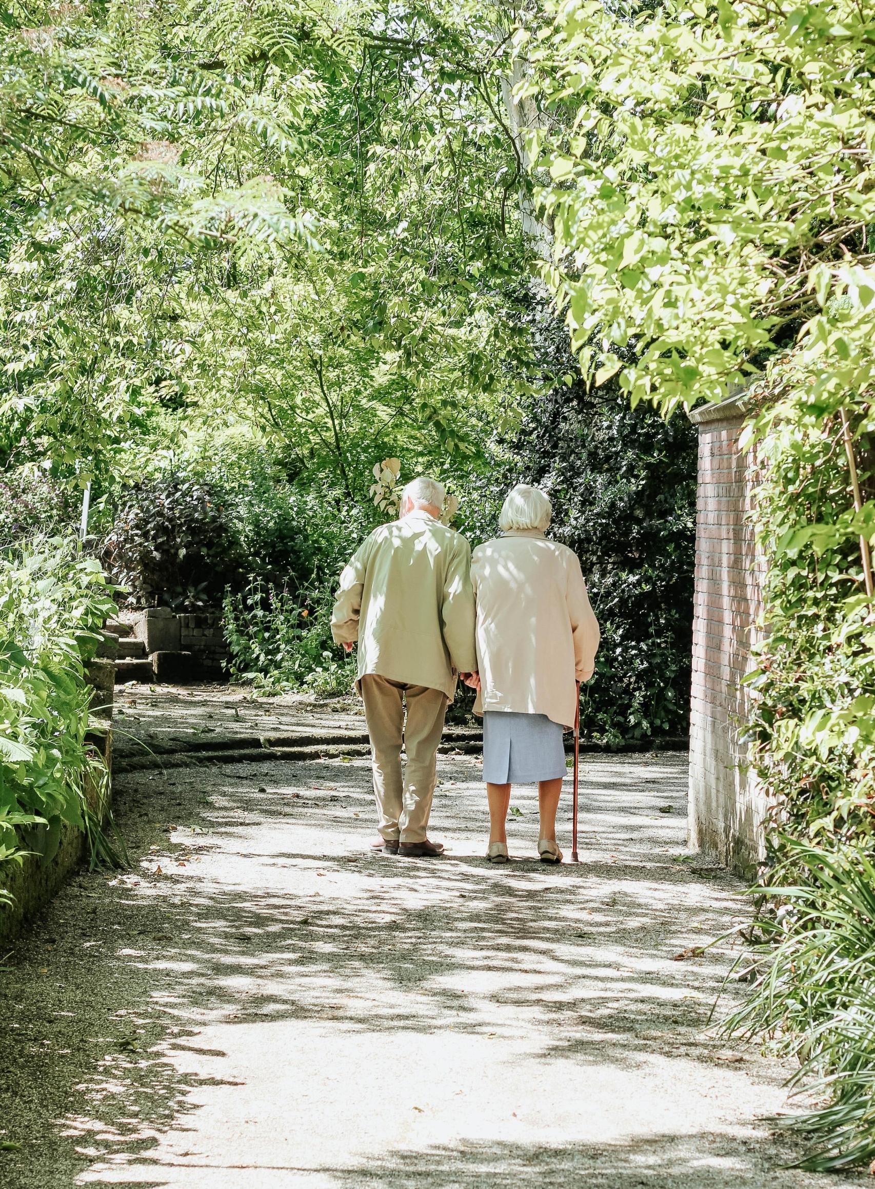La reciprocidad en el tiempo dice que cuando seamos mayores la sociedad cuidará de nosotros