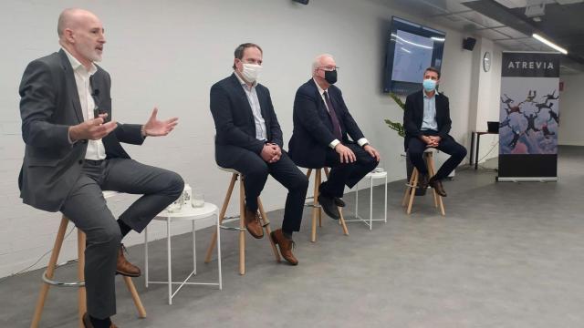 Félix Ortega, director General de Barcelona Acrtiva; Joan Romero, director ejecutivo de ACCIÓ; y Galo Gutiérrez, director general de Industria y Pyme del Ministerio de Industria, Comercio y Turismo; y David Cierco, director ejecutivo de la Fundación Alianza Digital 2030.