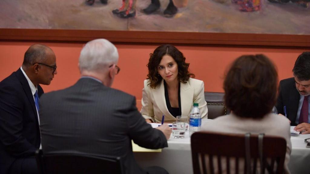 Ayuso, durante su reunión con la Hispanic Society.